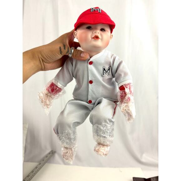 VTG Porcelain Doll Michael By Yolanda Bello Knowles 1990's Boxed COA - Picture 15 of 15